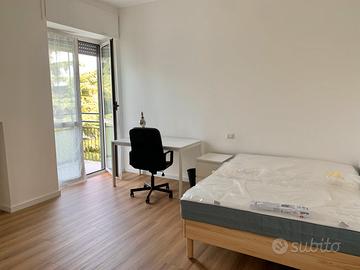 Monza stanza singola vicino università