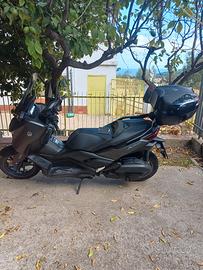 Yamaha Xmax 125