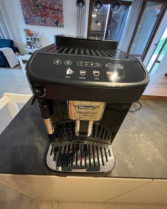 Macchinetta caffè de longhi magnifica evo a grani