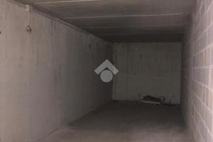 AUTORIMESSA A ROMANO DI LOMBARDIA