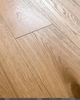 Parquet massello e prefinito