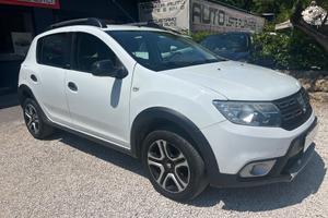 Dacia Sandero 1.5dCi NAVI Serie Speciale Wow