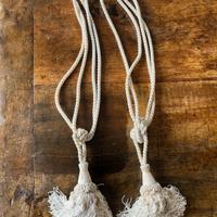 coppia di fermatende in passamaneria con nappe