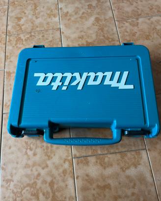 Avvitatore makita 10,8 v  nuovo