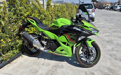 Kawasaki Ninja 400 - 2023