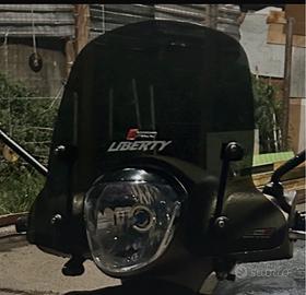 vend parebrezza liberty