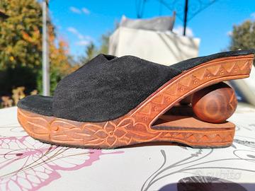 zoccoli legno lavorati a mano