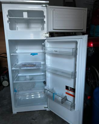 Frigorifero Whirlpool Classe A nuovo mai usato