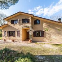 VILLA SINGOLA A VITERBO