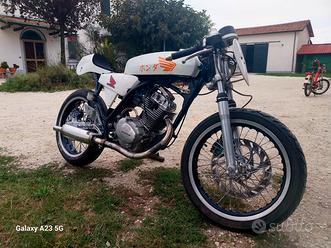Honda CB 125 -Endurance corsa
