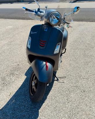Vespa 300