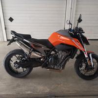 ktm duke 790