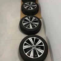 Gomme auto estive Goodyear 255/55 R17 95V e cerchi