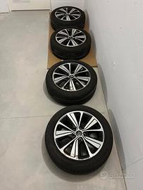 Gomme auto estive Goodyear 255/55 R17 95V e cerchi