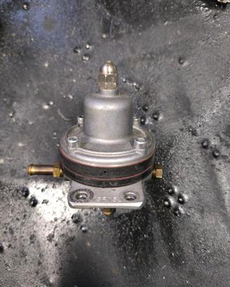 regolatore pressione benzina 