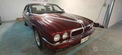 Jaguar xj6