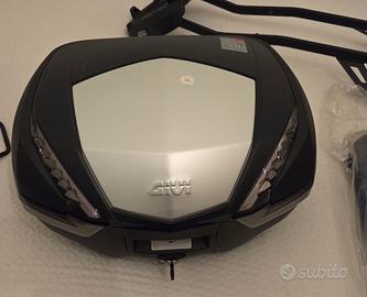 Bauletto Givi v47 + piastra m7