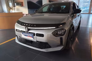 Lancia Ypsilon Hybrid e-DCT LX