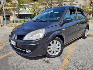 RENAULT SCENIC 1,5 dCi-TAGLIANDO NUOVO