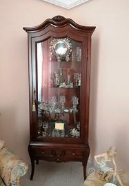 Vetrinetta in legno stile classico con cassetto