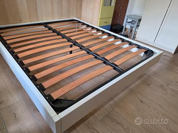 letto con possibilità di aggiungere materasso