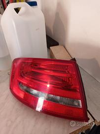 Fanale sinistro Audi A4 B8 SW 2009-2012