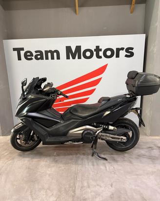Kymco AK 550