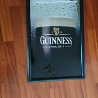 specchio pubblicitario birra Guinnes