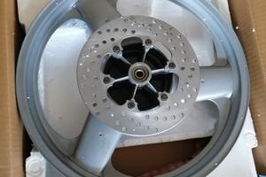 cerchio anteriore da 16