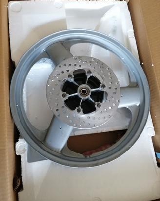 cerchio anteriore da 16