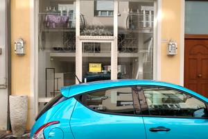 Locale ad uso commerciale