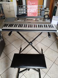 Pianola Yamaha PSR E313 