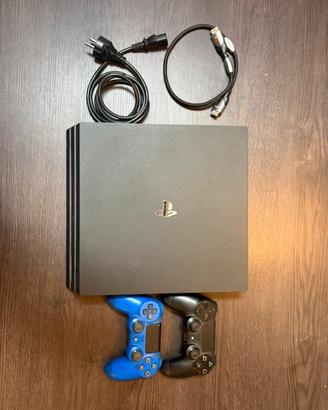 PS4 Pro 1TB + 2 Controller + 3 Giochi