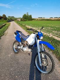 YAMAHA TTR600 