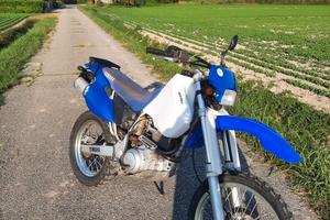 YAMAHA TTR600 