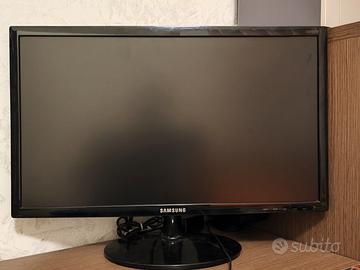 Monitor Samsung e Asus 24" LS24D330 Gaming LED
