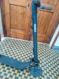 Monopattino Ninebot