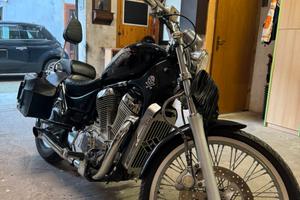 Suzuki Intruder VN51A