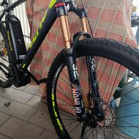 Bicicletta MTB elettrica