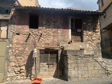 Immobile da ristrutturare in centro storico