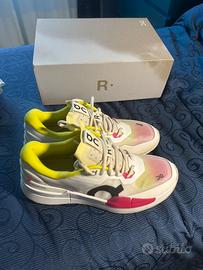 ON  THE ROGER PRO 2 x Roger Feder nuove.