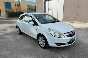 OPEL CORSA 1.2 METANO 2009 12 MESI DI GARANZIA