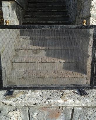 Parascintille in ferro per camino