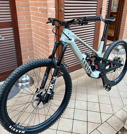 Ebike Canyon Spectral Onfly CF9