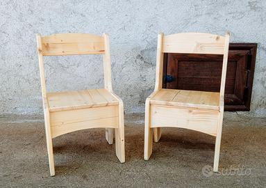 sedie per bambini in legno stile Montessori 