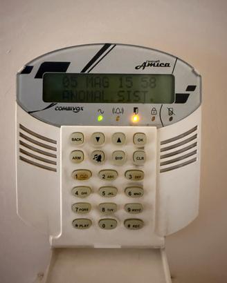 Impianto di allarme a filo Amica / Combivox