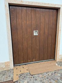 Portone basculante