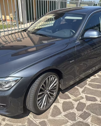 BMW  320 D