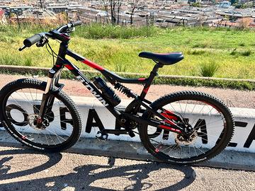 BTWIN ROCKRIDER 520s