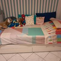 Letto con cassetto e letto a scomparsa